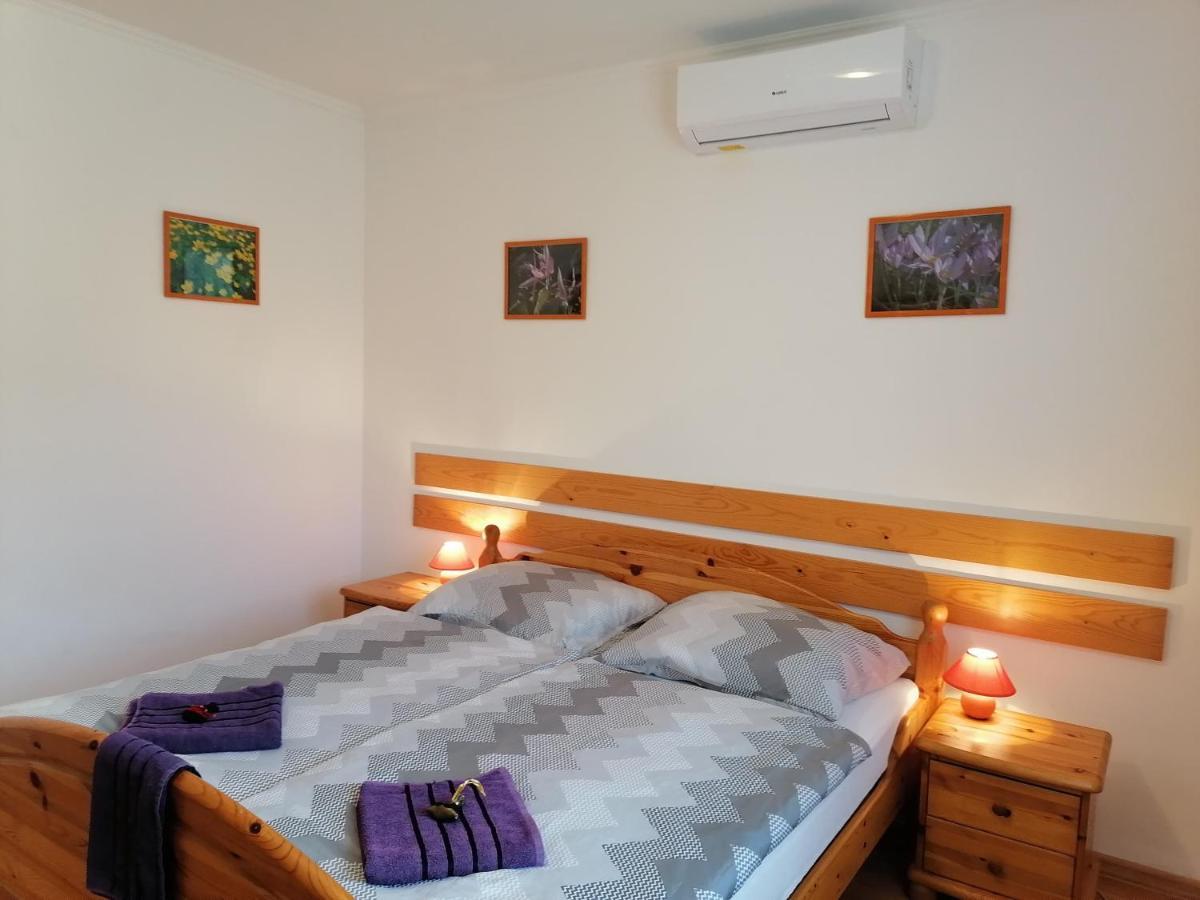8888 Apartmanhaz Lispeszentadorján Extérieur photo